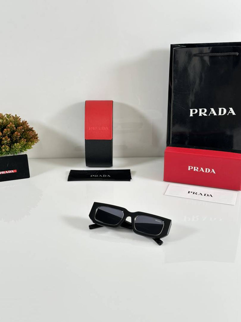 Prada 22 black