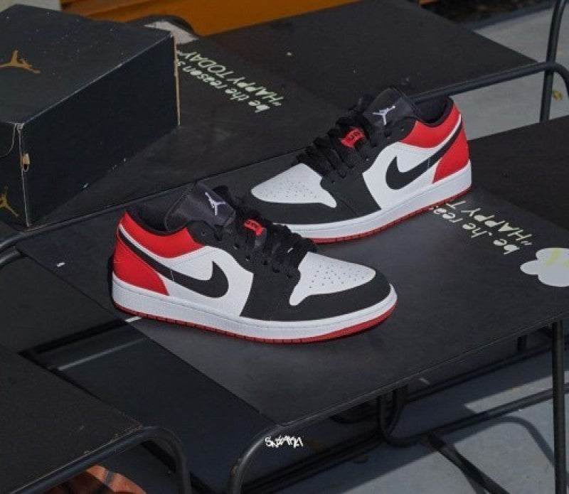 Air Jordan 1 Low Black Toe Semi