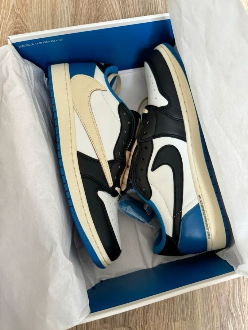 Air Jordan RETRO 1 X TRAVIS SCOTT FRAGMENT SEMI