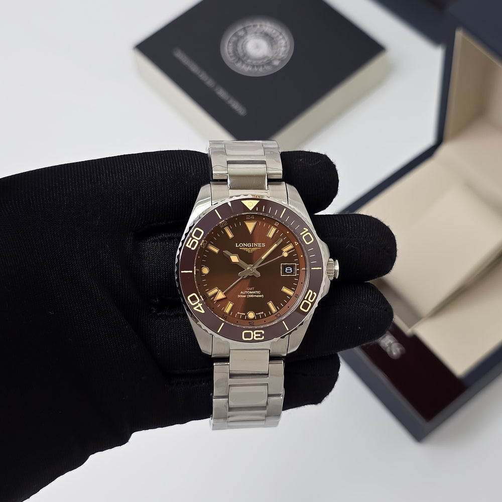 Longines HydroConquest GMT –  Grade | Automatic Diver Watch