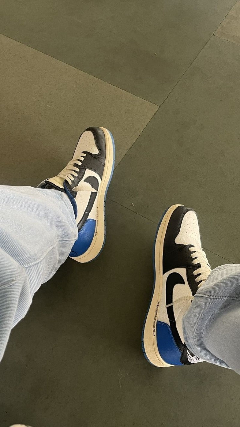 Air Jordan RETRO 1 X TRAVIS SCOTT FRAGMENT SEMI