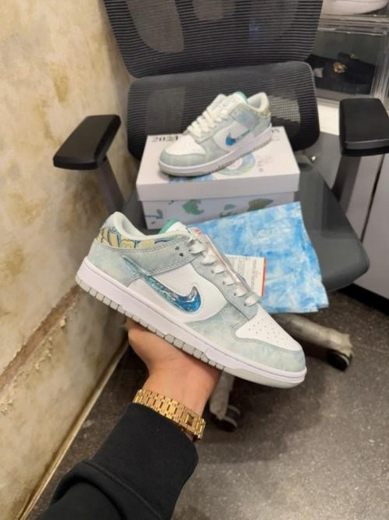 Nike SB Dunk Low Year Of The Dragon Steam Puppet 143