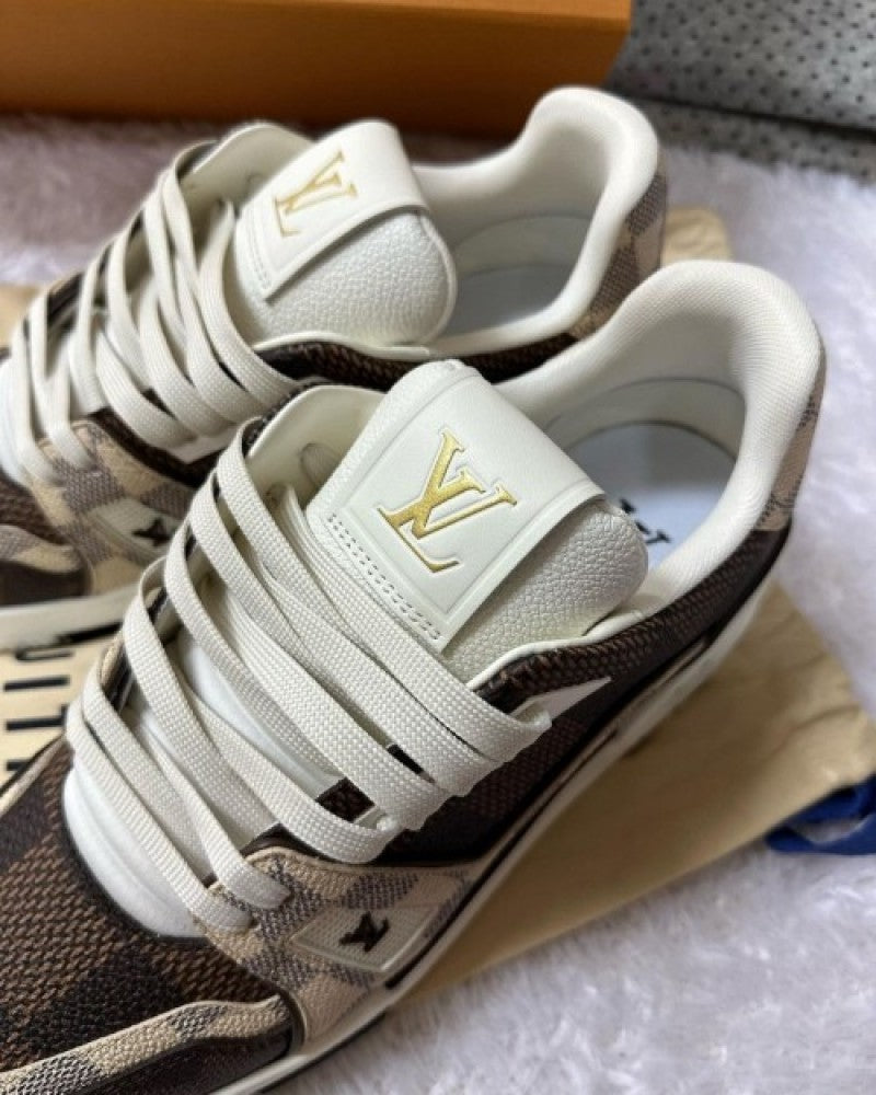 lv trainer sneaker checkered brown with full kit As3